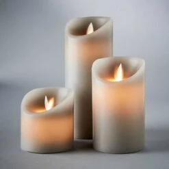 Bougies LED GROWING FLAME (lot De 3) -Noël Décorer Magasin 1000339146 220310 020 MOOD DETAILS P000000001000339146 mood